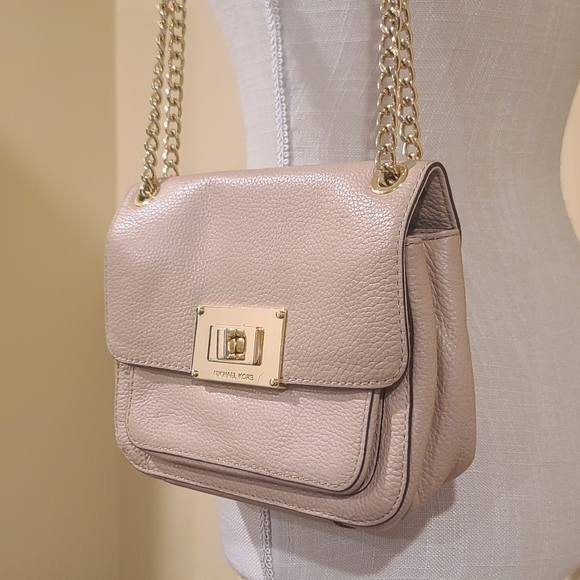 Michael Kors Purse - Picture 4 of 14